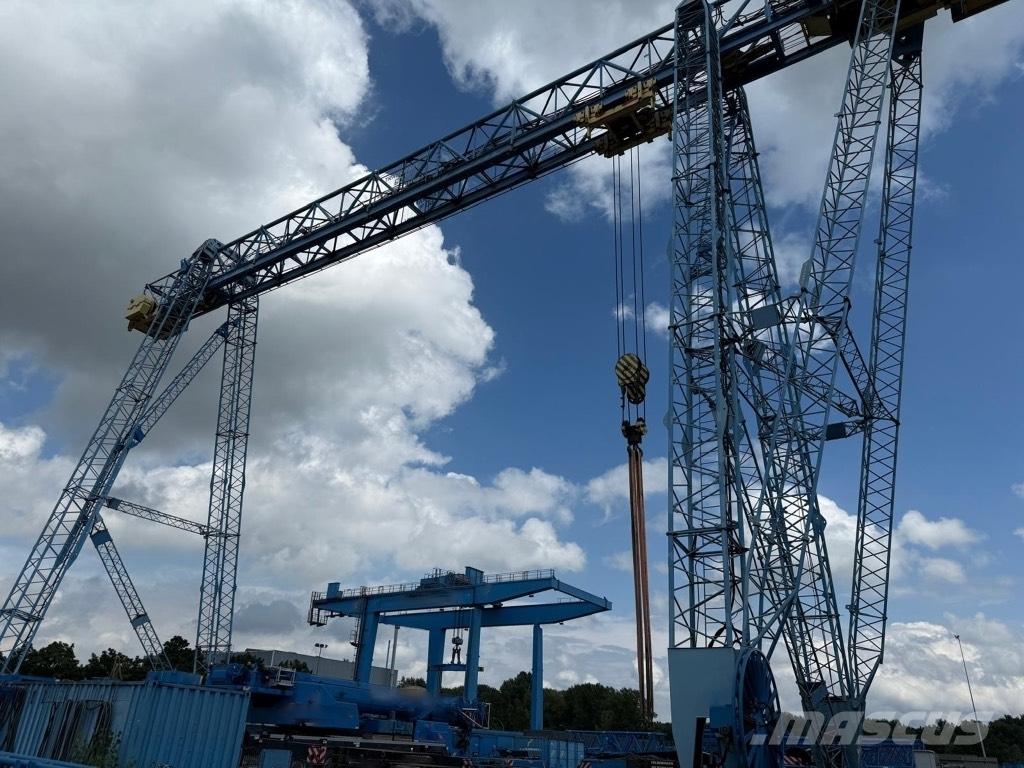 Voest Alpine P22 Autre grue