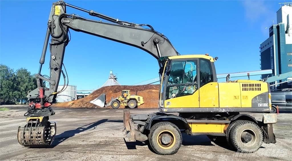 Volvo EW180C Pelle sur pneus