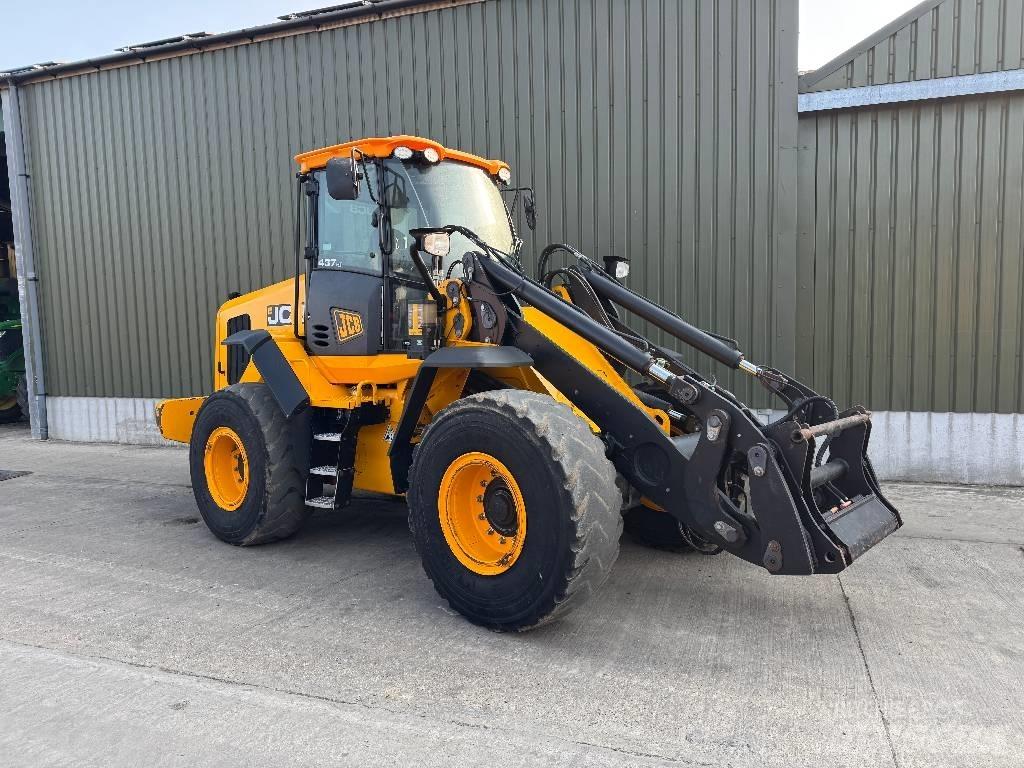 JCB 437 HT Agri Chargeuse multifonction