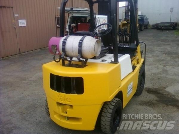 Yale 2.5 Tonne Chariots GPL