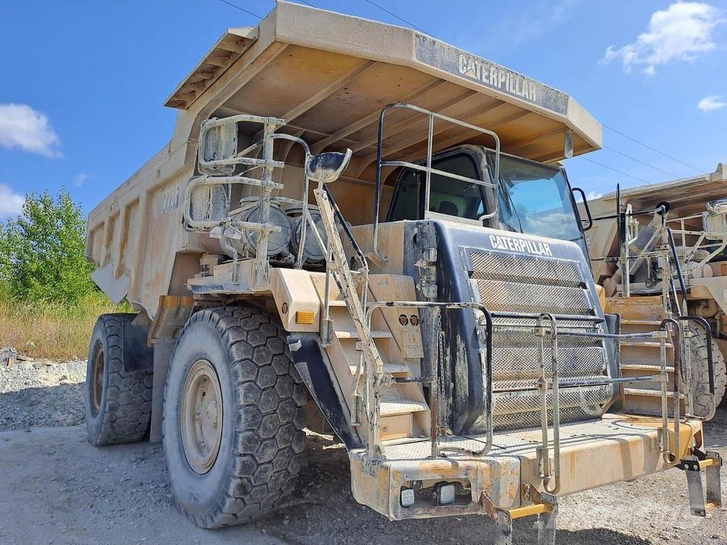 CAT 775F Tombereau rigide