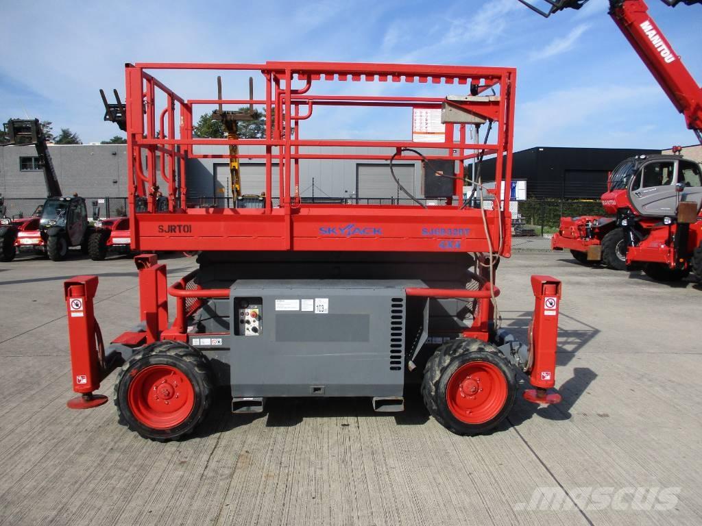 SkyJack SJ 6832 RT Nacelle ciseaux