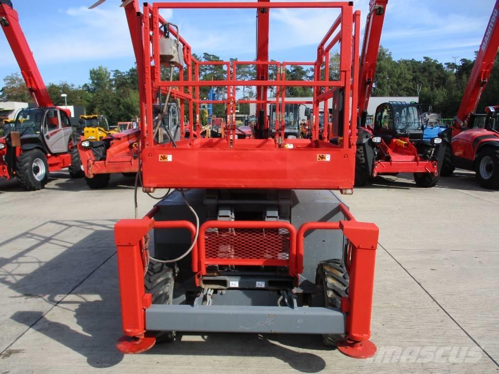 SkyJack SJ 6832 RT Nacelle ciseaux