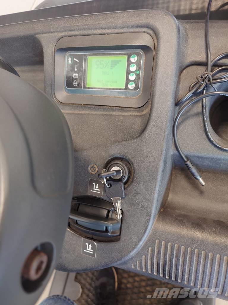 Linde N20VLI/1111 Préparateur de commande moyenne levée