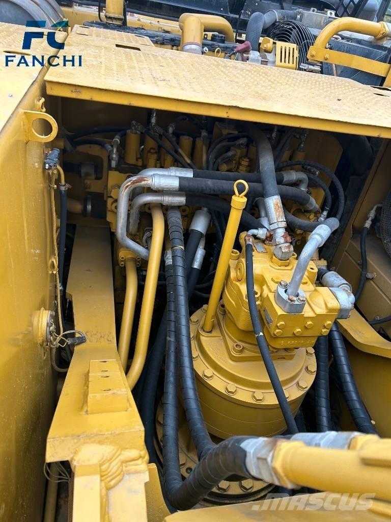 CAT 325 D Pelle sur chenilles