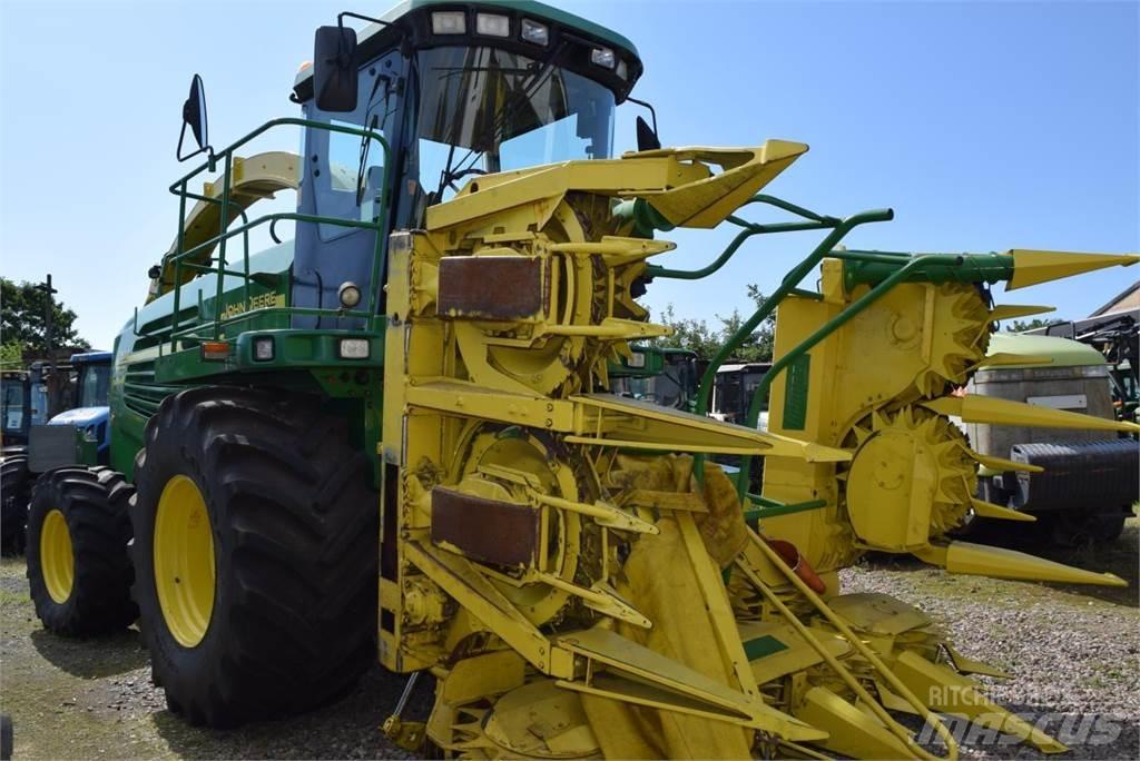 John Deere 7400 Ensileuse automotrice