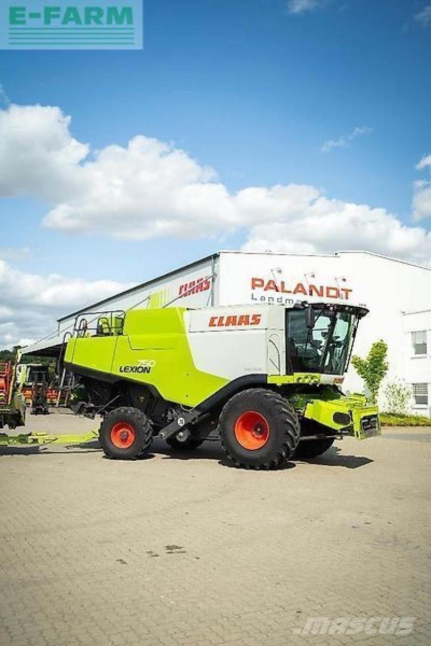 CLAAS lexion 750 Moissonneuse batteuse
