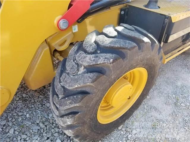 CAT 416 F Tractopelle