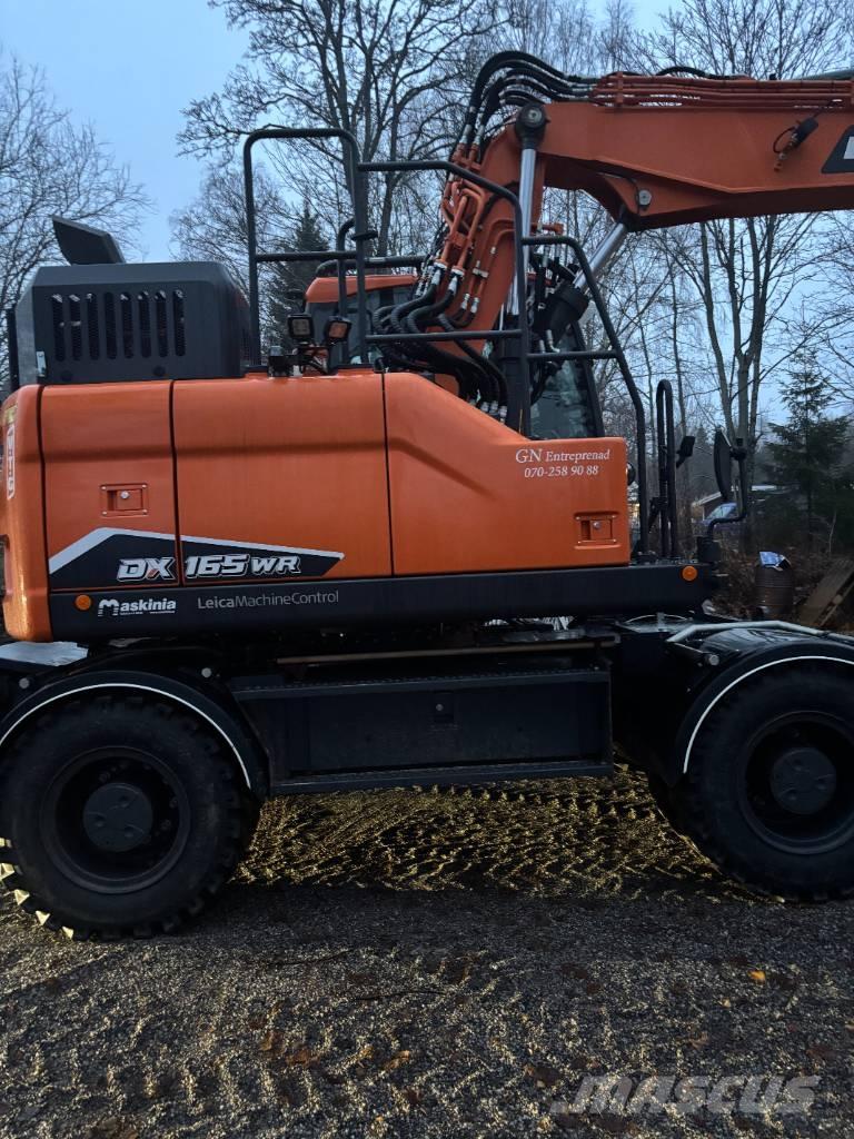 Doosan DX 165 W-7 Pelle sur pneus