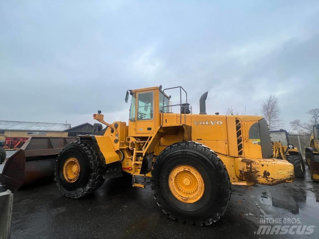 Volvo L 220 E Chargeuse sur pneus