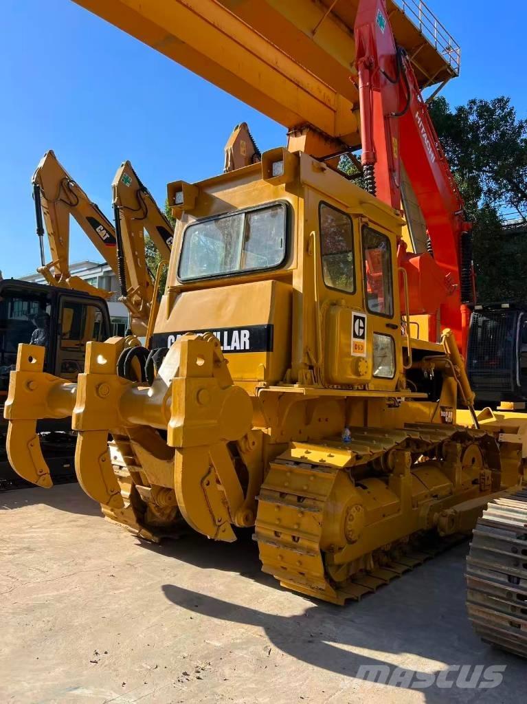 CAT D 6 D Bouteurs sur chenilles