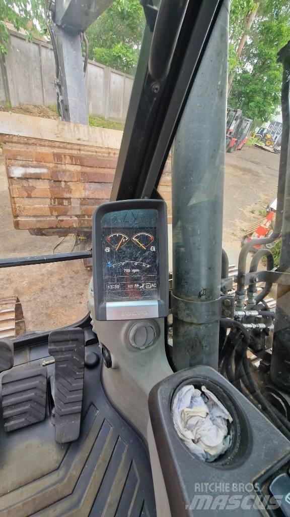 Volvo EC180CL Pelle sur chenilles