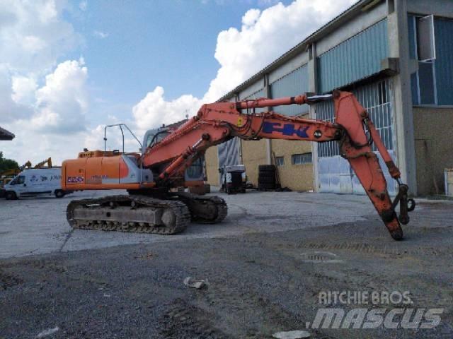 Fiat-Kobelco E 235 Pelle sur chenilles