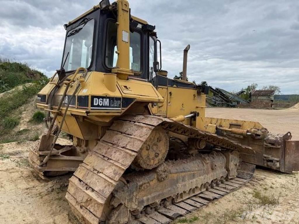 CAT D6M LGP Bouteurs sur chenilles
