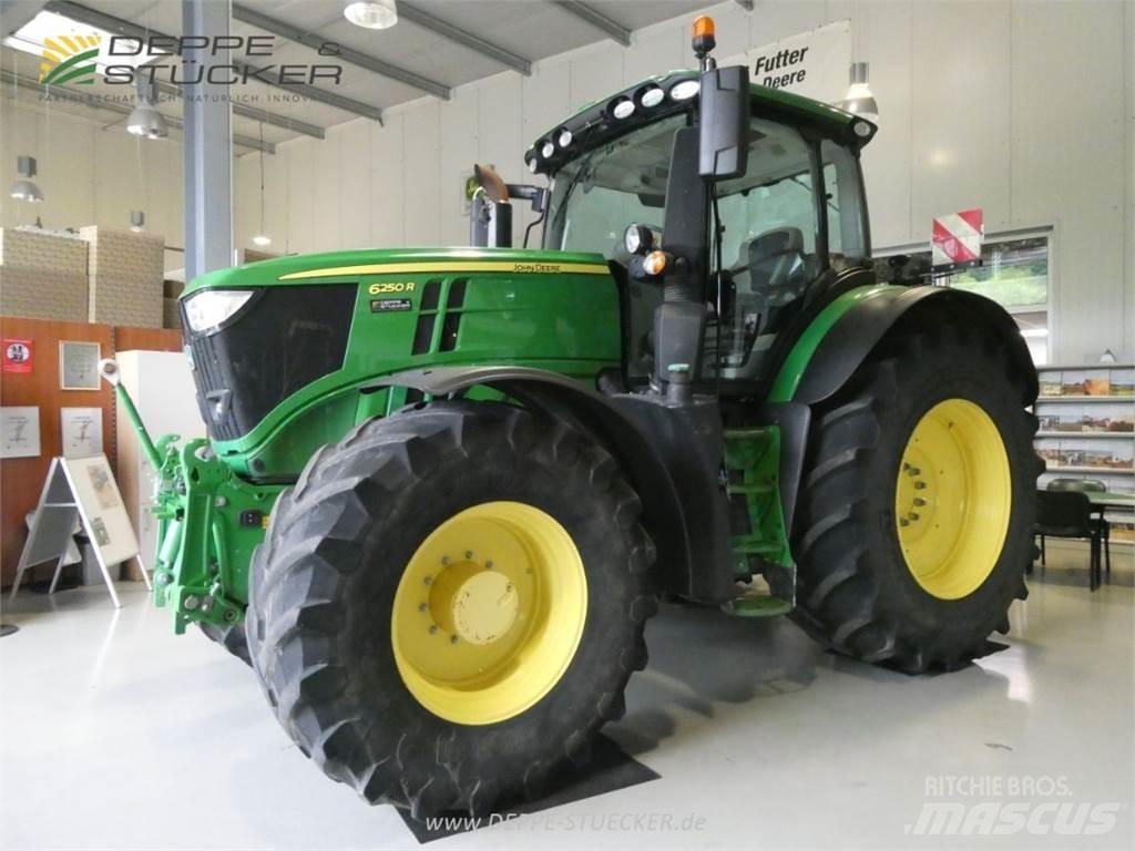 John Deere 6250R Tracteur