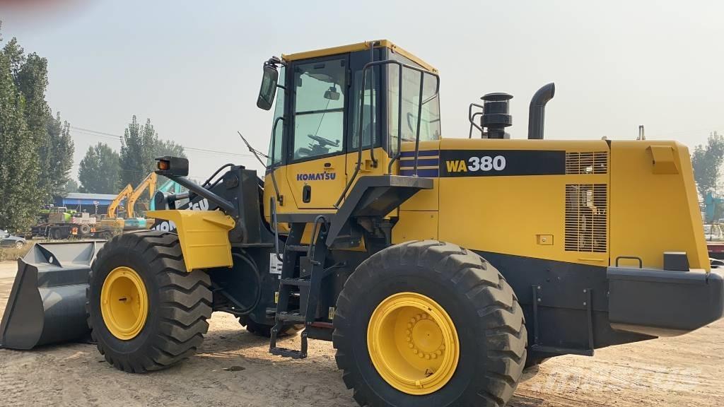 Komatsu WA 380-6 Chargeuse sur pneus