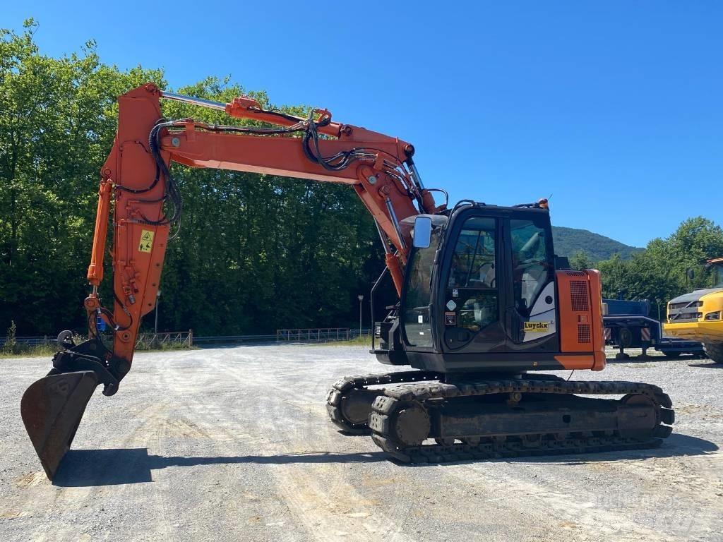 Hitachi ZX 135 US-6 Pelle sur chenilles