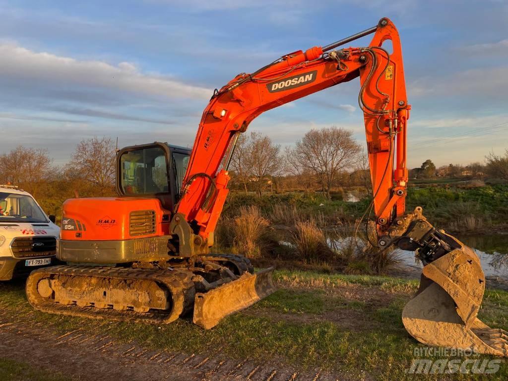 Doosan DX 85 R-3 Mini pelle 7t-12t