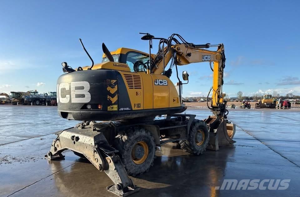 JCB JS 145 W Pelle sur pneus