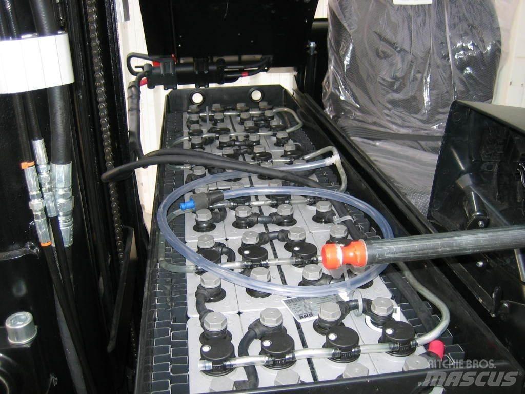 Mitsubishi RB14N2S Chariot à mât rétractable