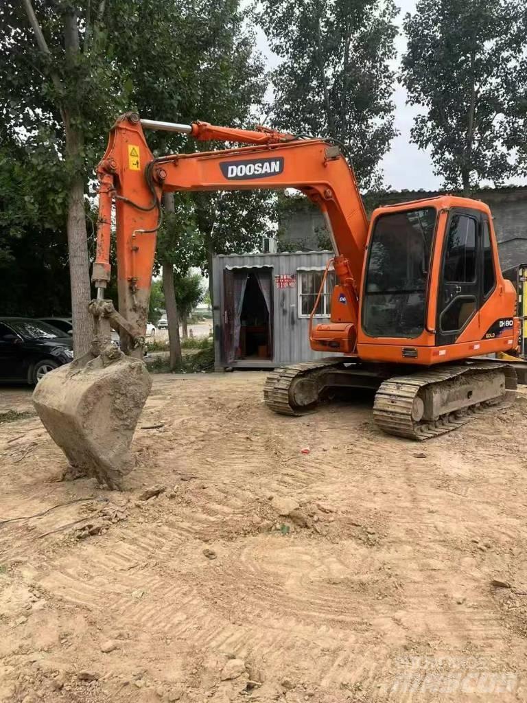 Doosan DH 80 G Pelle sur chenilles