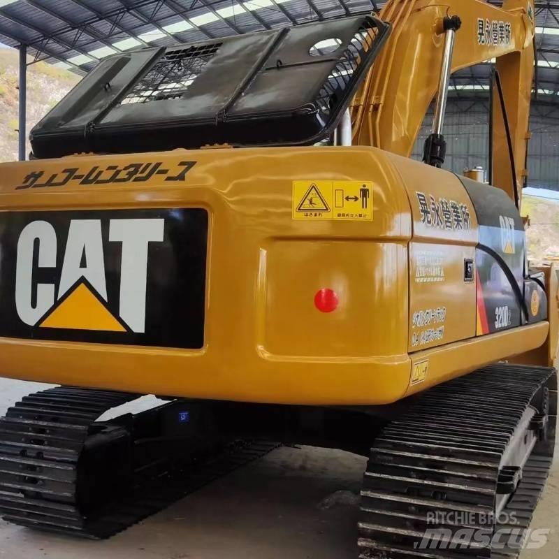 CAT 320D Pelle sur chenilles
