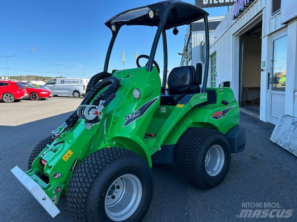 Avant 528 Chargeuse compacte