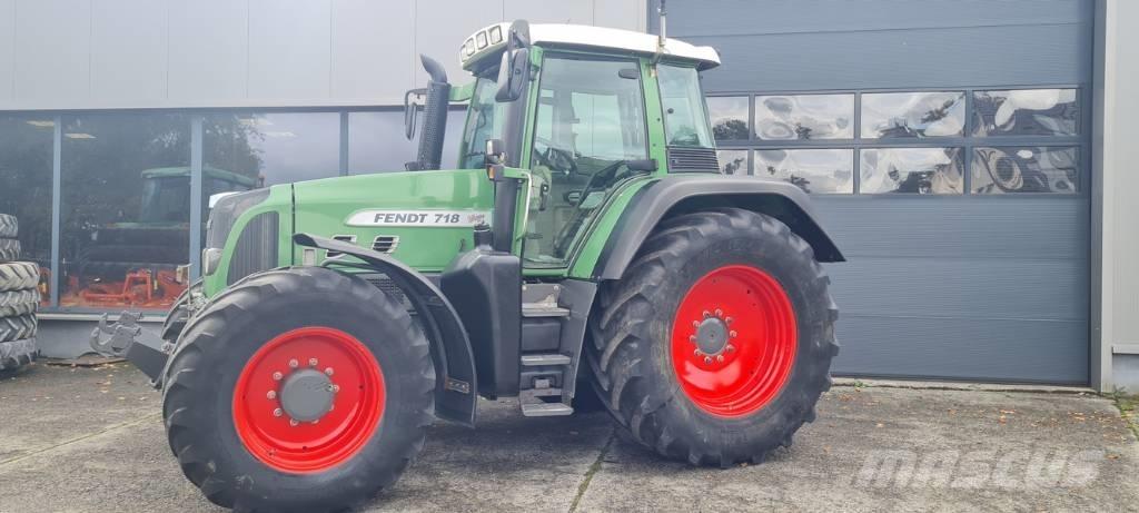 Fendt 718 Vario TMS Tracteur