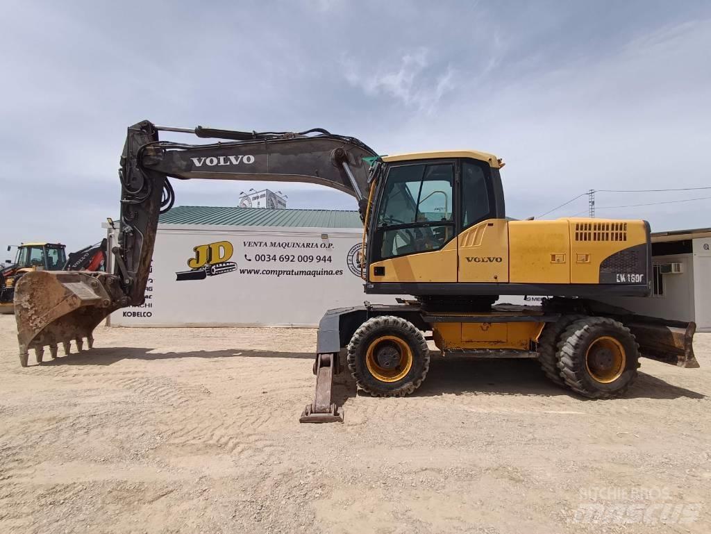 Volvo EW 180 C Pelle sur pneus