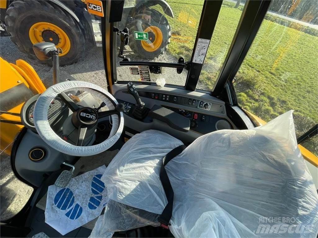 JCB TM 220 Agri Chargeuse sur pneus