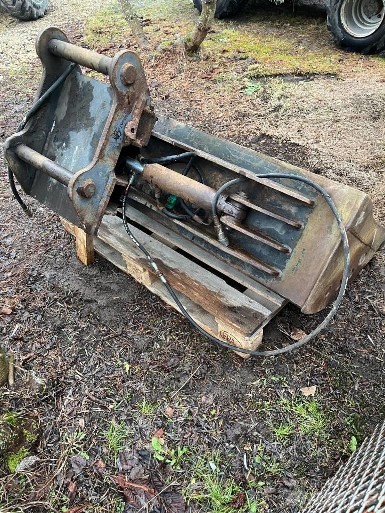 Komatsu 1600 Godet