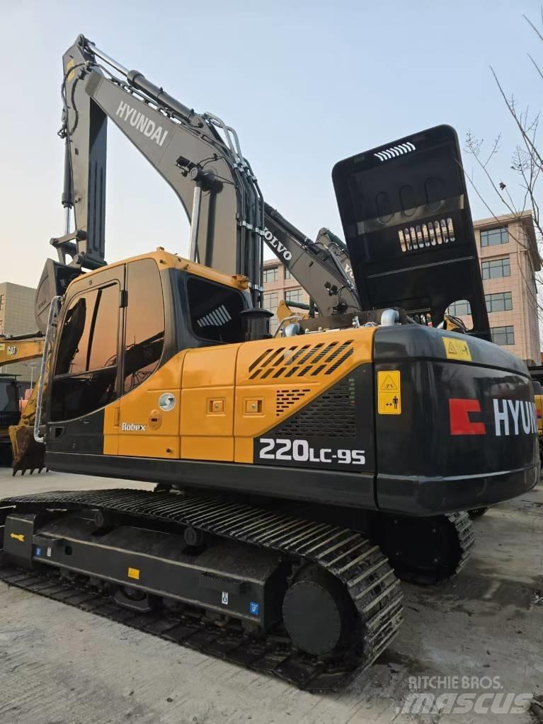 Hyundai 220—9S Pelle sur chenilles