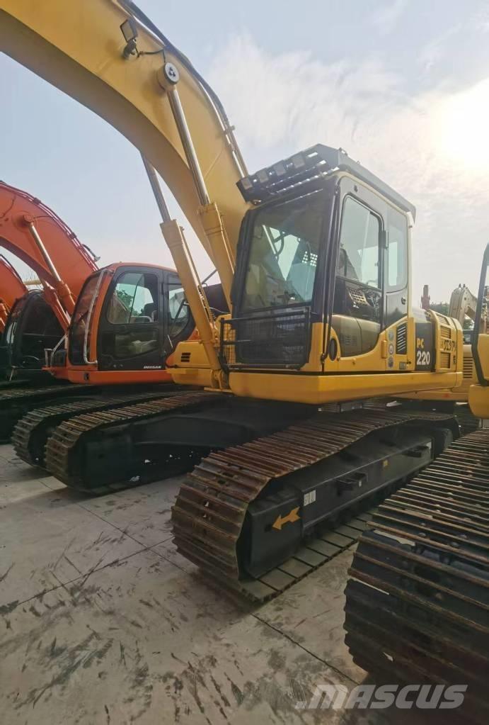 Komatsu PC 220-8 Pelle sur chenilles