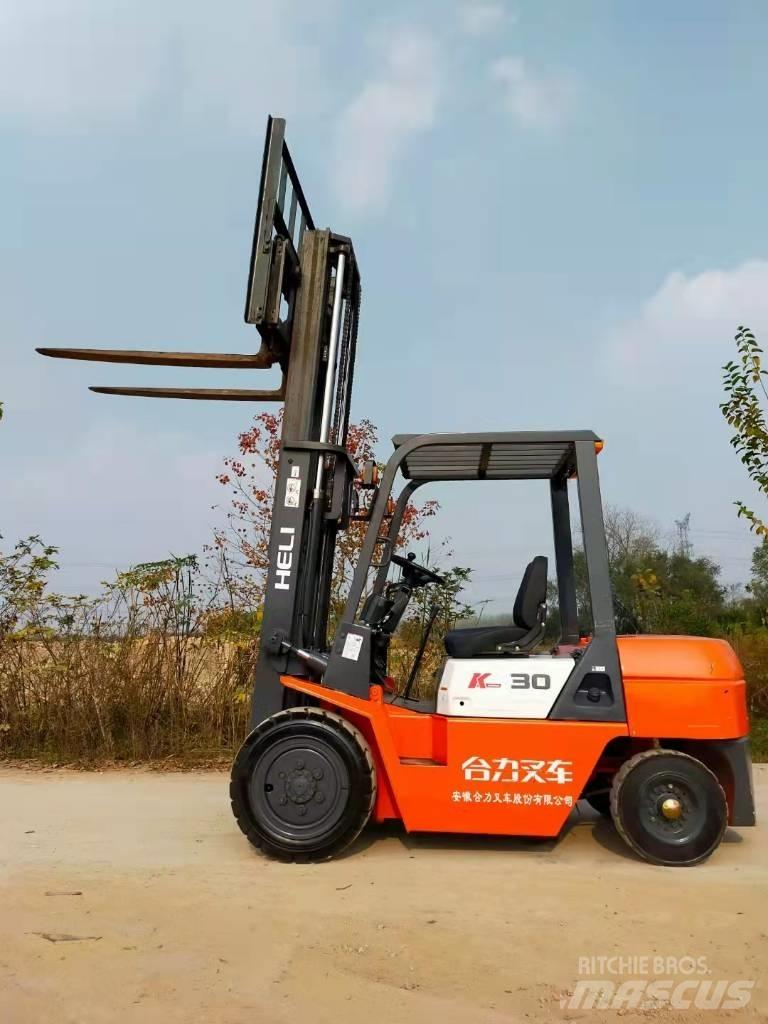Heli CPCD 30 Chariots diesel