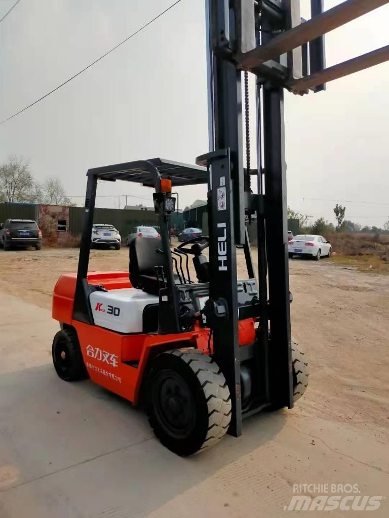 Heli CPCD 30 Chariots diesel