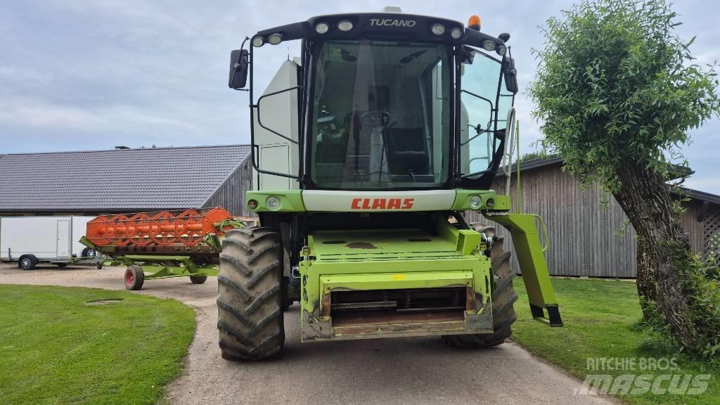 CLAAS Tucano 440 Moissonneuse batteuse