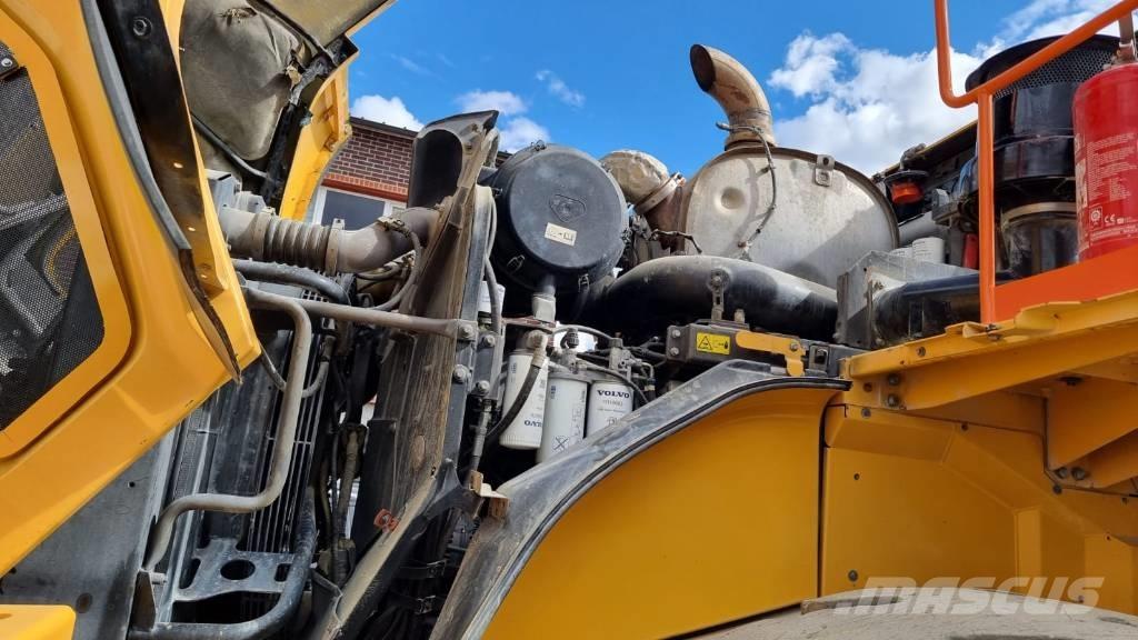 Volvo L 260 H Chargeuse sur pneus