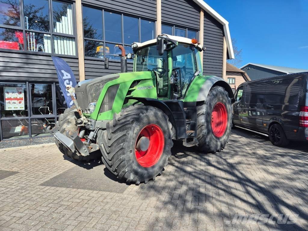 Fendt 828 Vario Tracteur