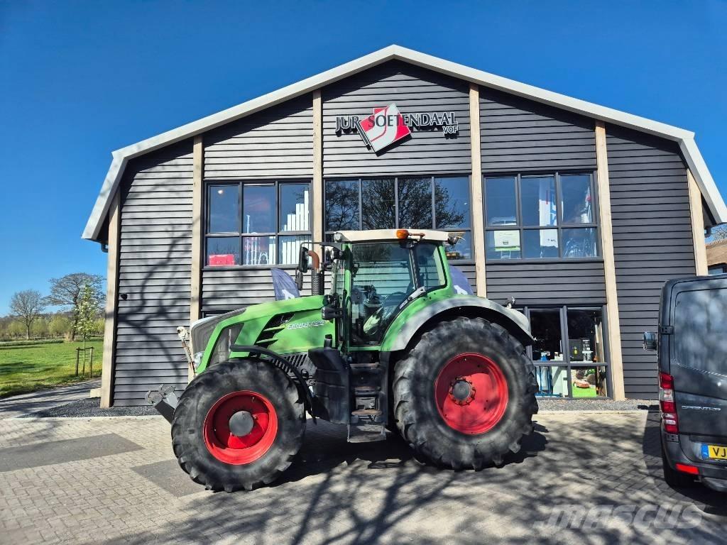 Fendt 828 Vario Tracteur