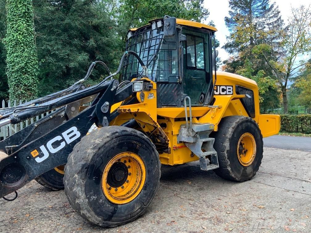 JCB 437 HT Chargeuse sur pneus