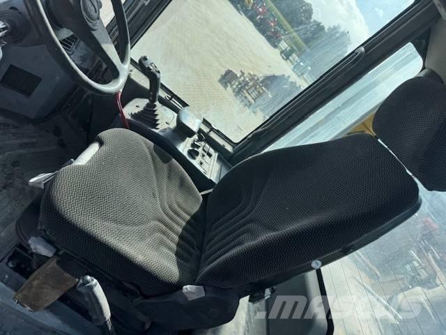 Komatsu WA 250-5 Chargeuse sur pneus