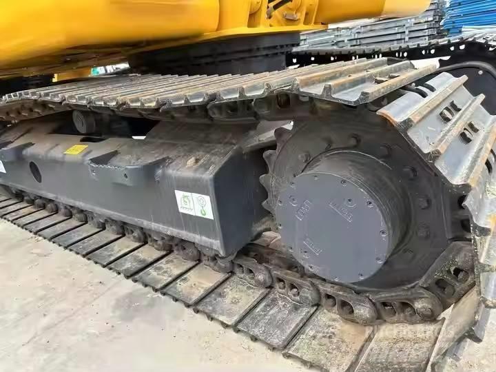 Komatsu PC130 Pelle sur chenilles