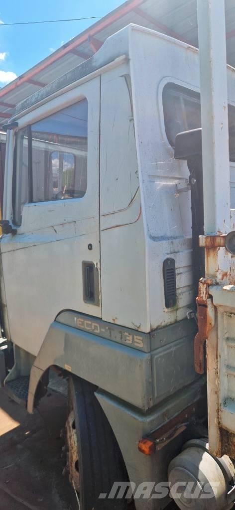 Nissan ECO T 135 Camion benne