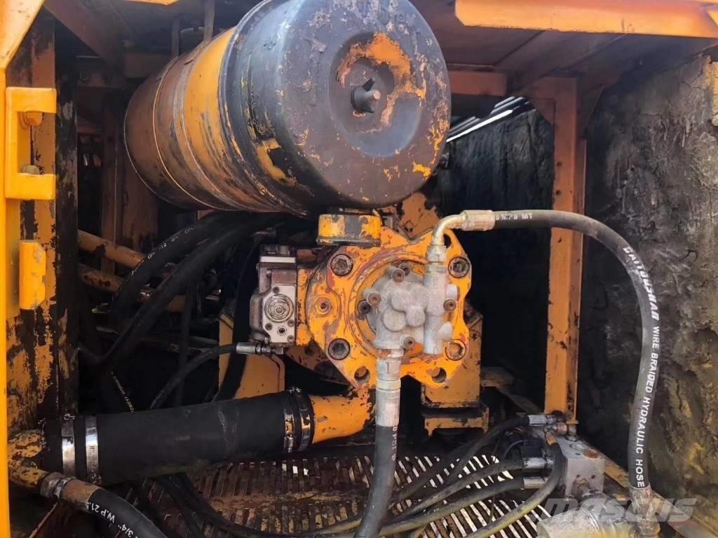 Hyundai 210-5 Pelle sur chenilles