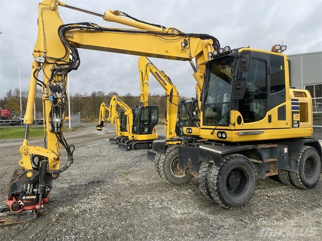 Komatsu PW148-10 Pelle sur pneus