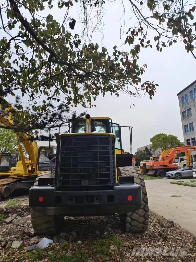 Komatsu WA 470-6 Chargeuse sur pneus