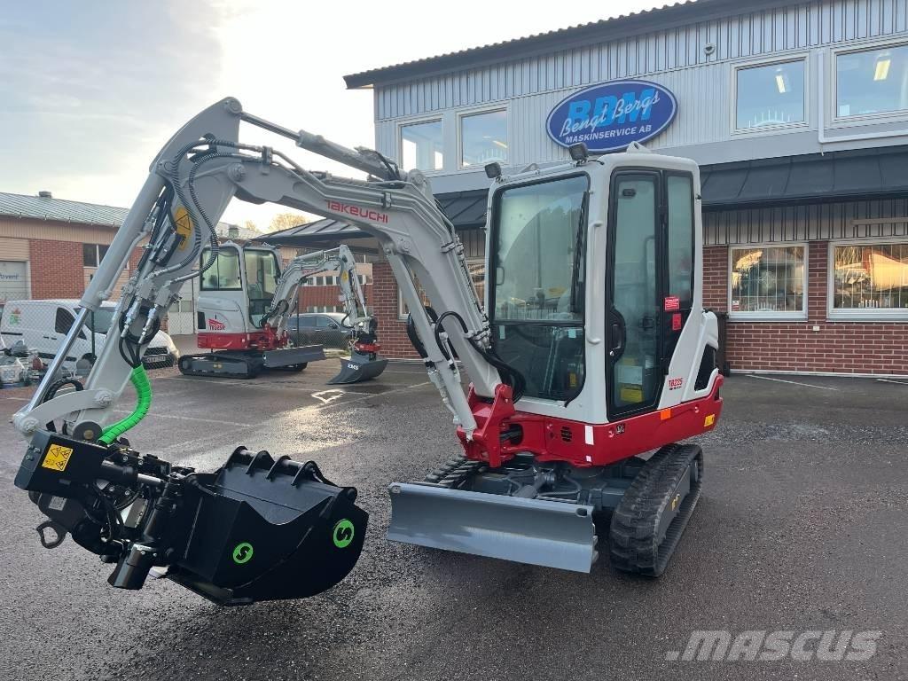 Takeuchi TB 225 Mini pelle < 7t