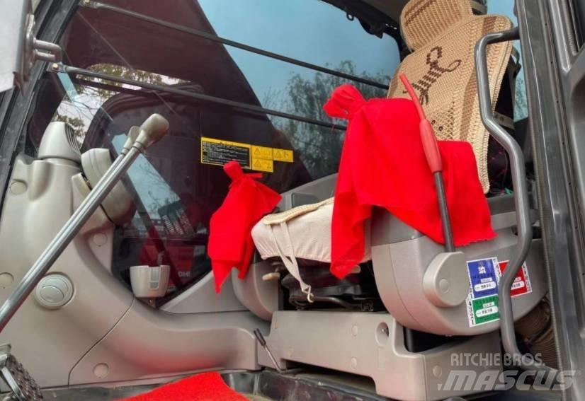Hitachi 200-3 Pelle sur chenilles