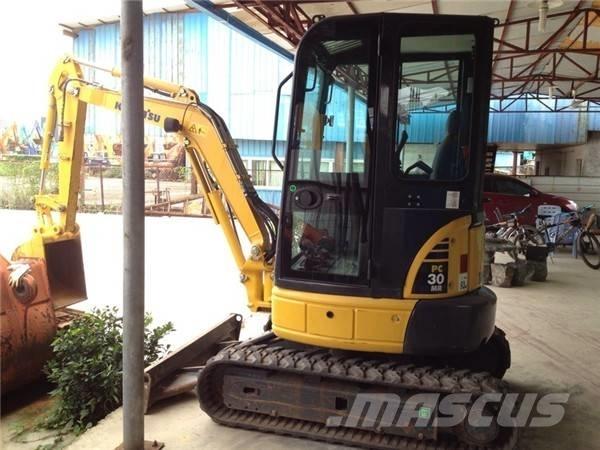 Komatsu PC 30 Mini pelle < 7t