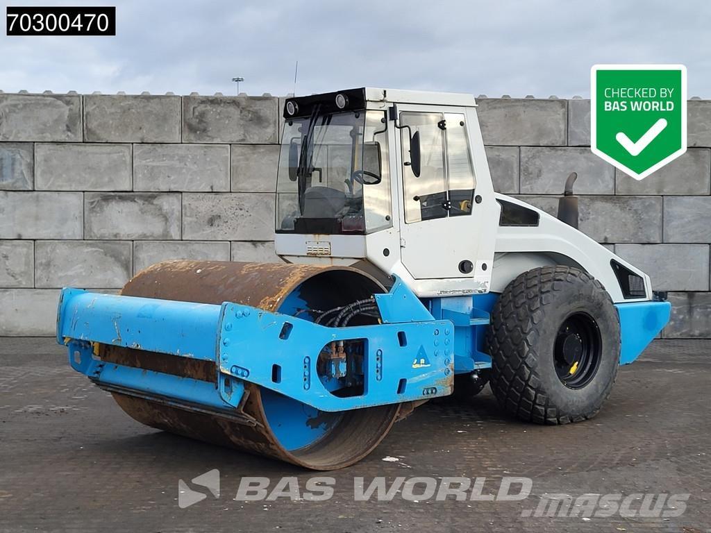 Bomag BW213 D-4 Rouleaux monocylindre